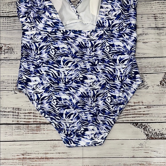 Rik Wil Blue and White One Piece‎ Swimsuit Sz. 1XL - Picture 10 of 12